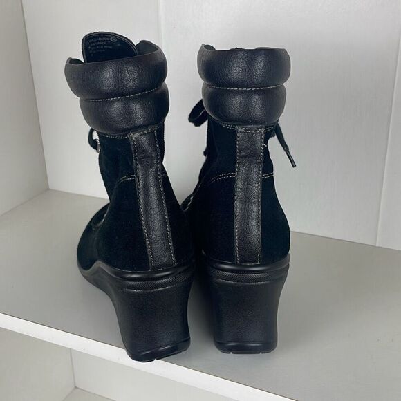 Aerosoles Macaroon Lace Up Suede Wedge Ankle Boots - Picture 4 of 8